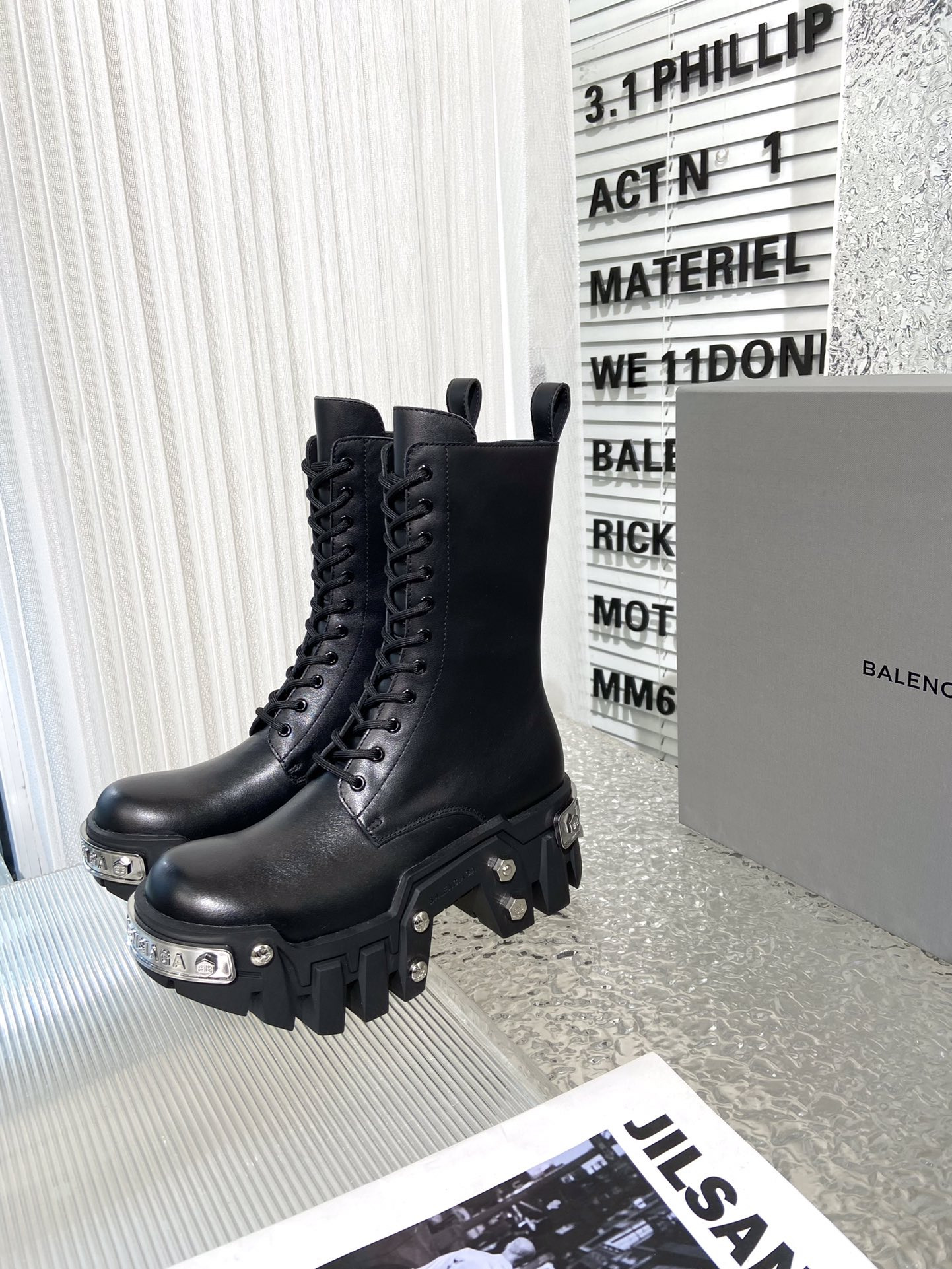 BC BOOTS