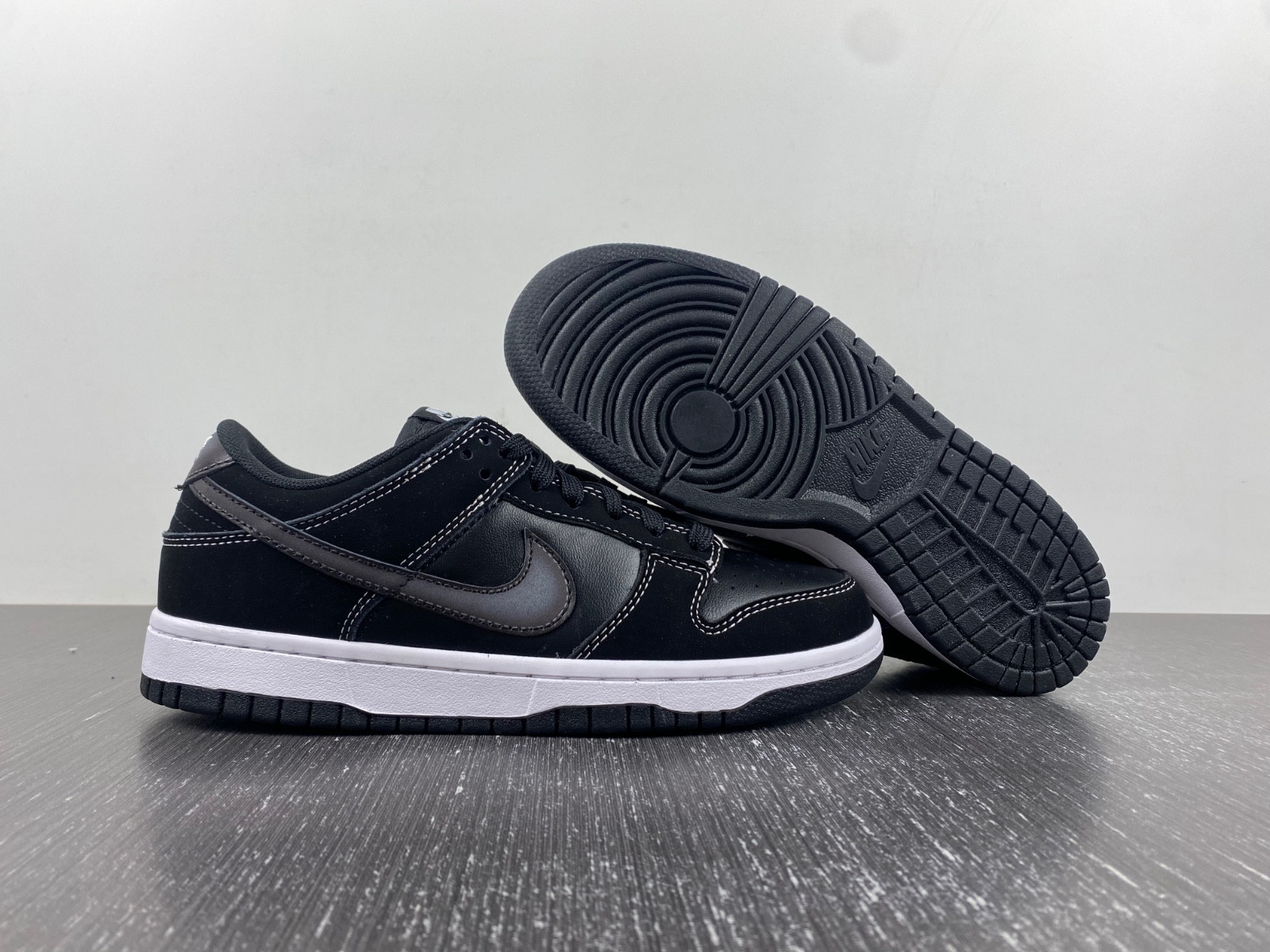 nike dunk low "black/grey" (airbrush) fd6923-001