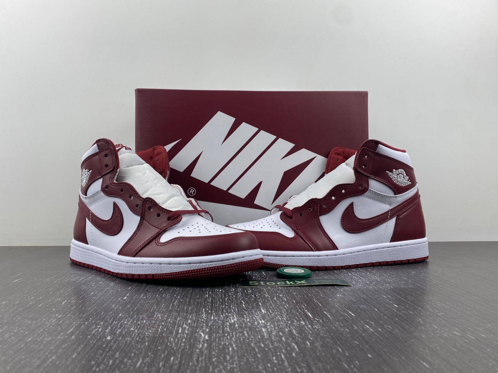 air jordan 1 high og team red dz5485-160