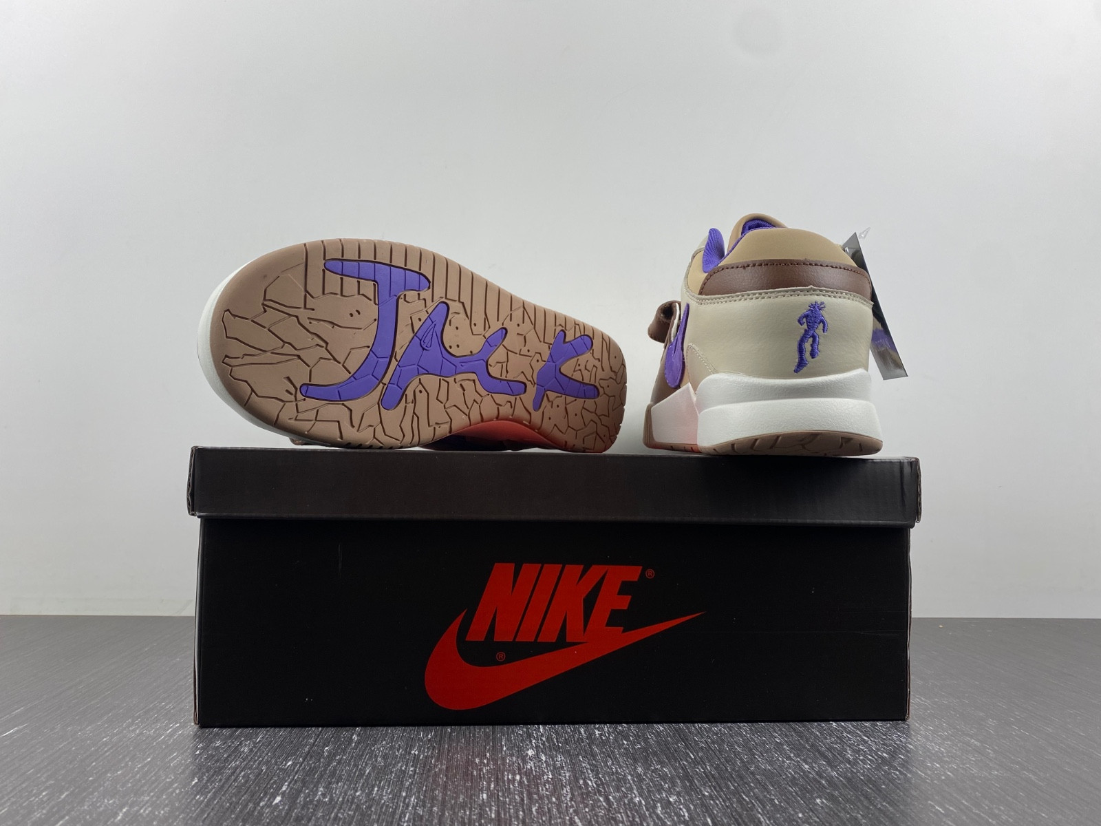 travis scott x jordan cut the check