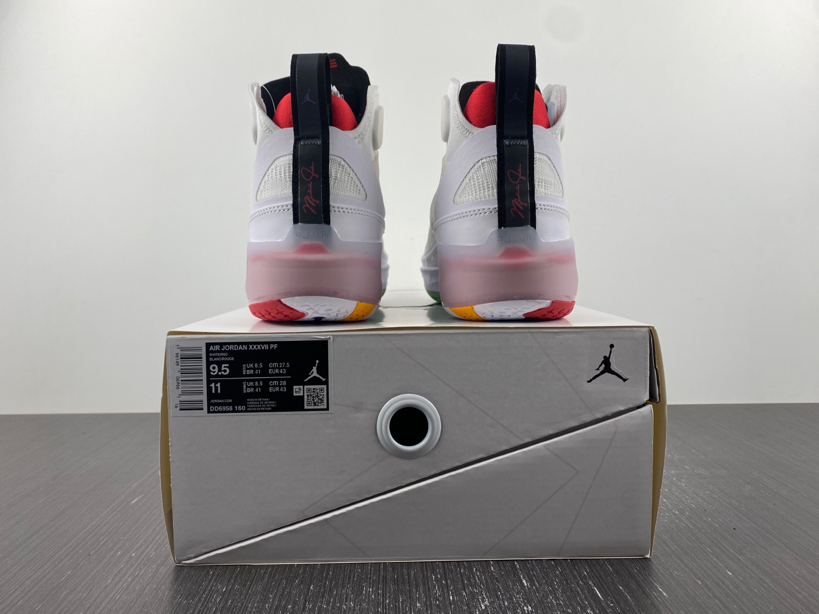 air jordan 37 hare dd6958-160