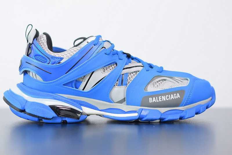 bc track sneaker