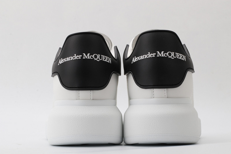 alexer mceen sneakers