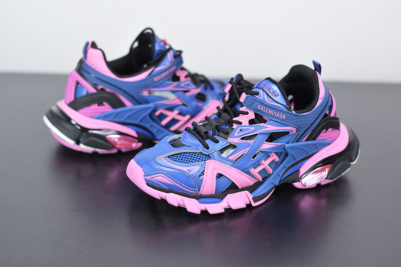 bc track sneaker