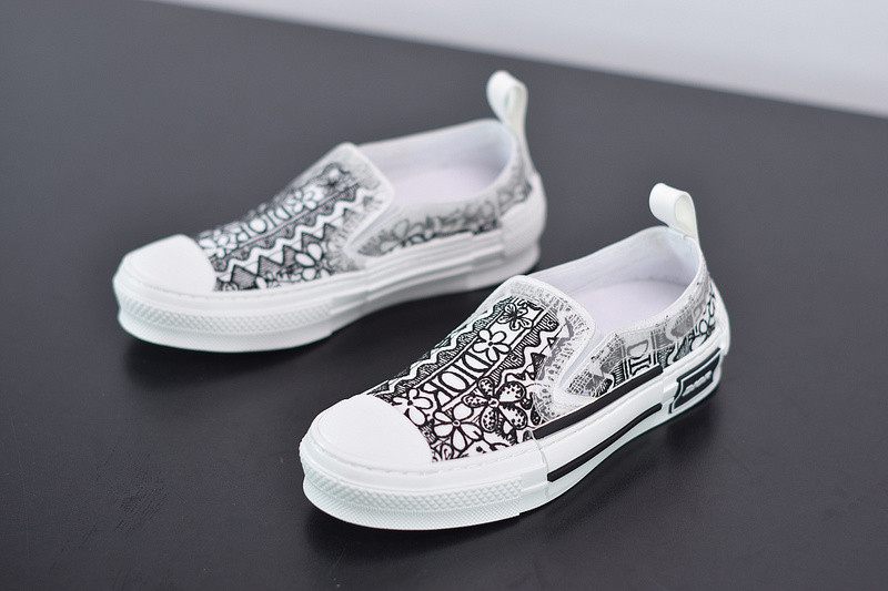 dio* x converse sneaker