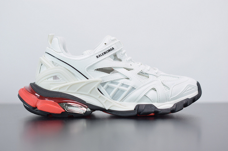 bc track sneaker