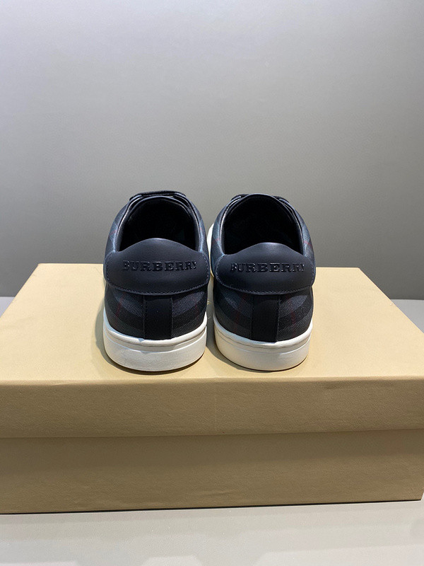 B**rry sneaker