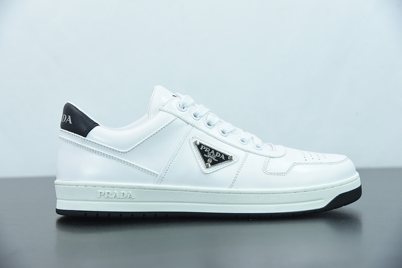 pr sneaker