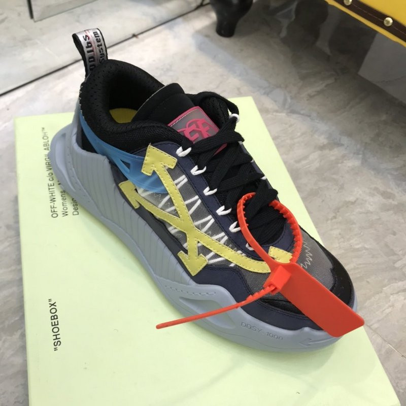 of c/o odsy-1000 sneaker