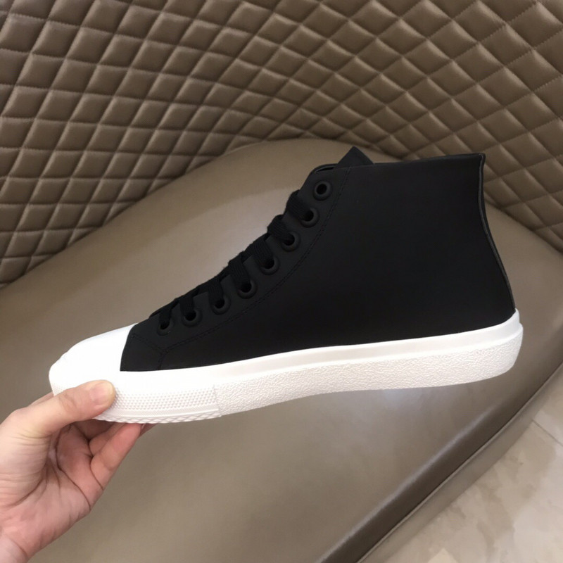 B**rry sneaker