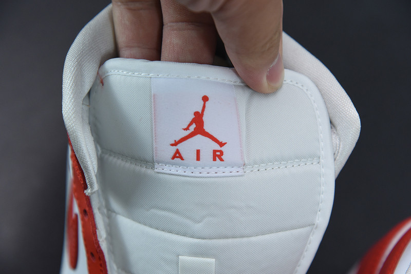 air jordan 1 mid in orange and white bq6472-116