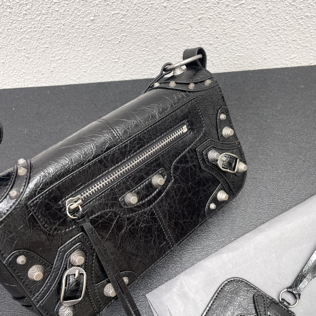Ba1en*iaga purse