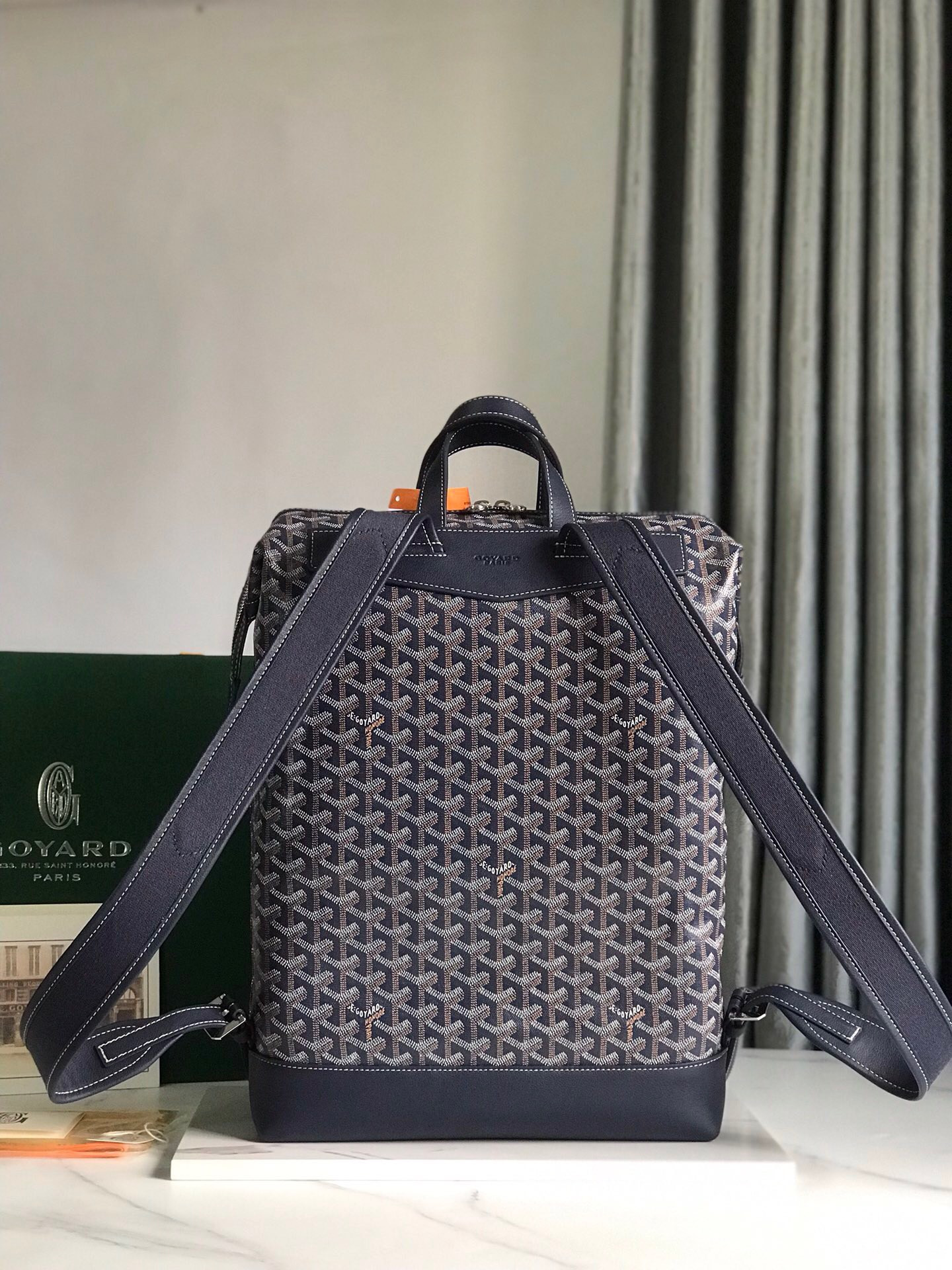 G09ard purse