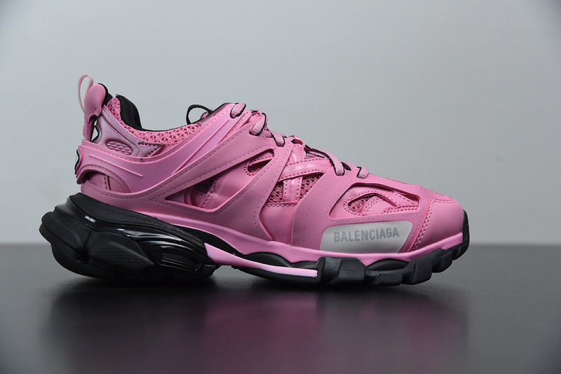 bc track sneaker
