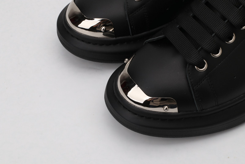 alexer mceen sneakers
