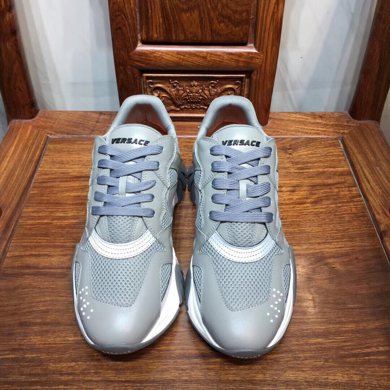vs chain reaction sneakers