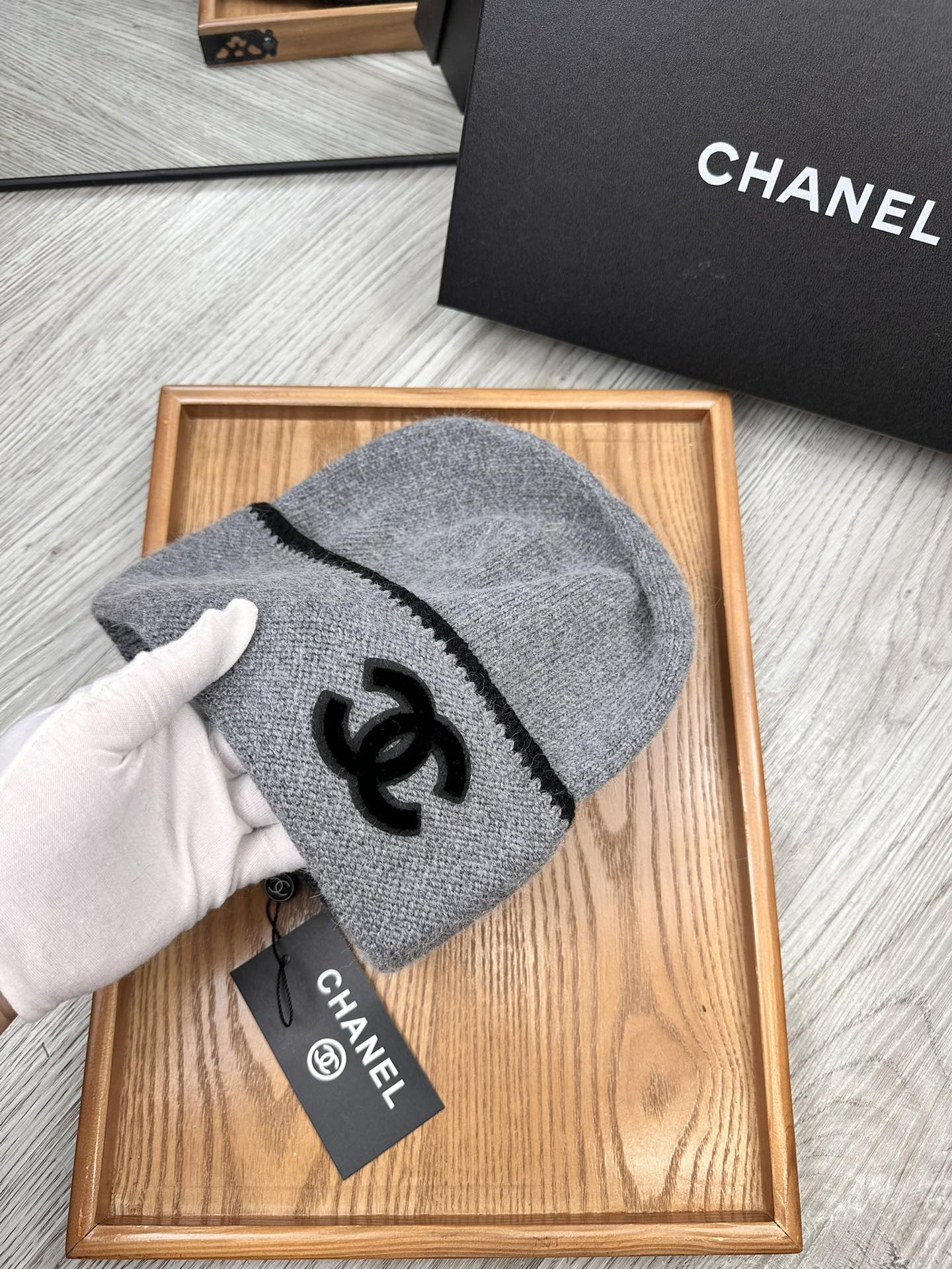 C hat