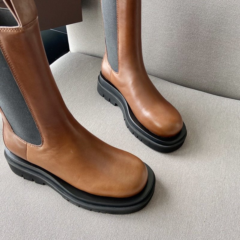 Bo*te*ga ve*ne*ta sneaker