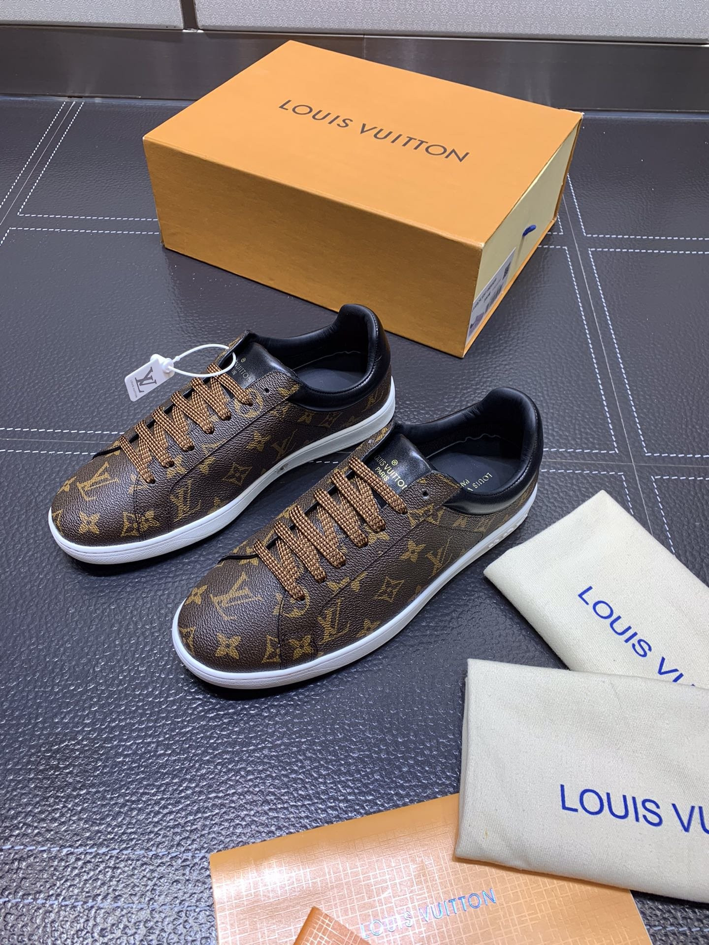 lvt sneakers