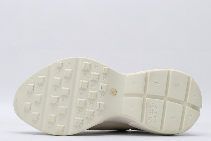 g*u*i rhyton sneaker