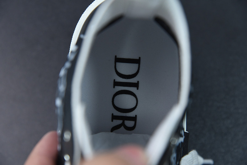 dio* b23 oblique high-top sneaker