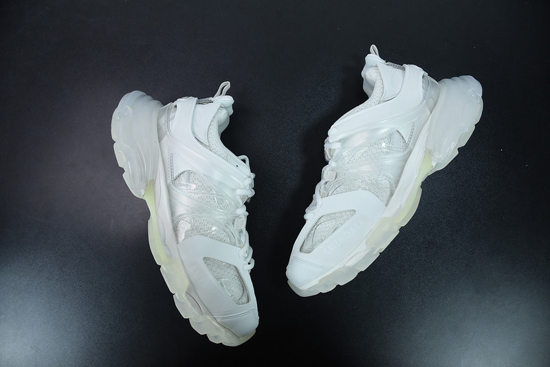 bc track sneaker