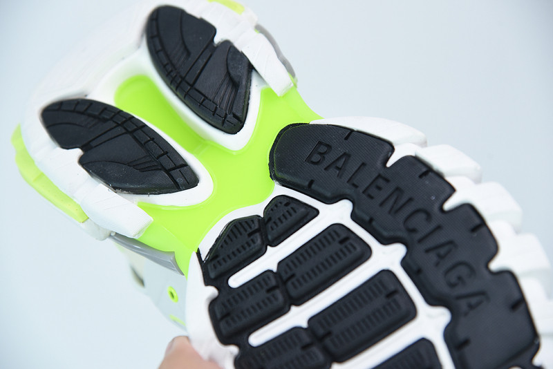 bc track sneaker