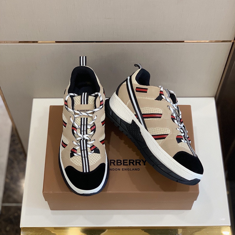 B**rry sneaker