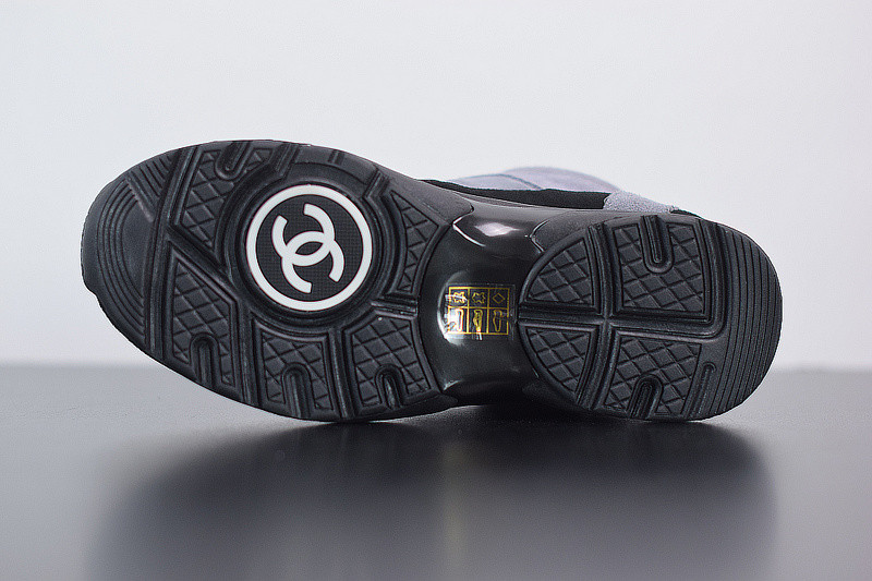 Ch*el sneaker