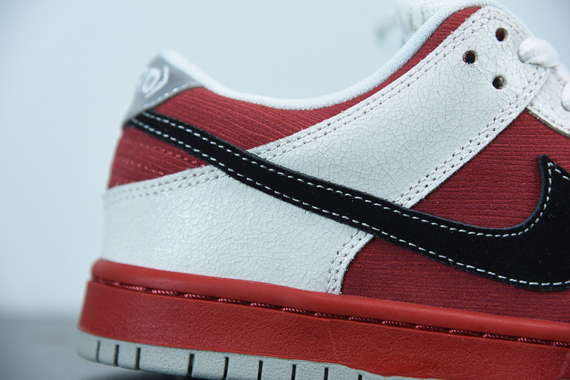 nike dunk low “roller derby” 313170-601