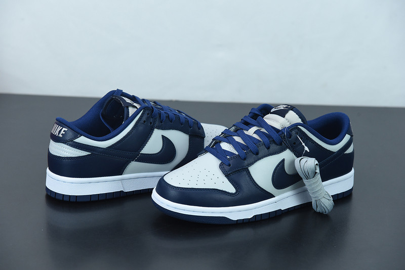nike sb dunk low “georgetown” cw1590-004