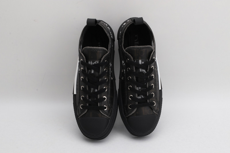 dio* x kaws b23 low-top sneakers in oblique 1012