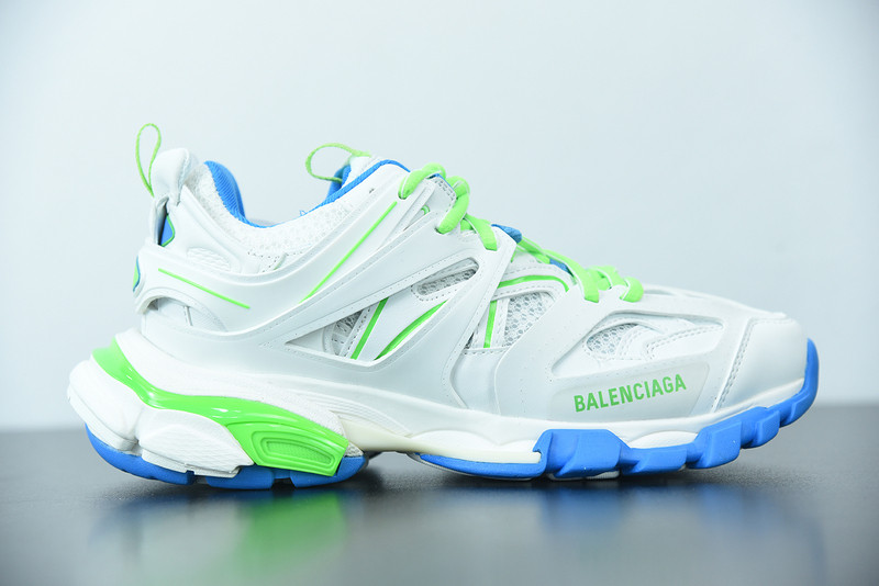 bc track sneaker