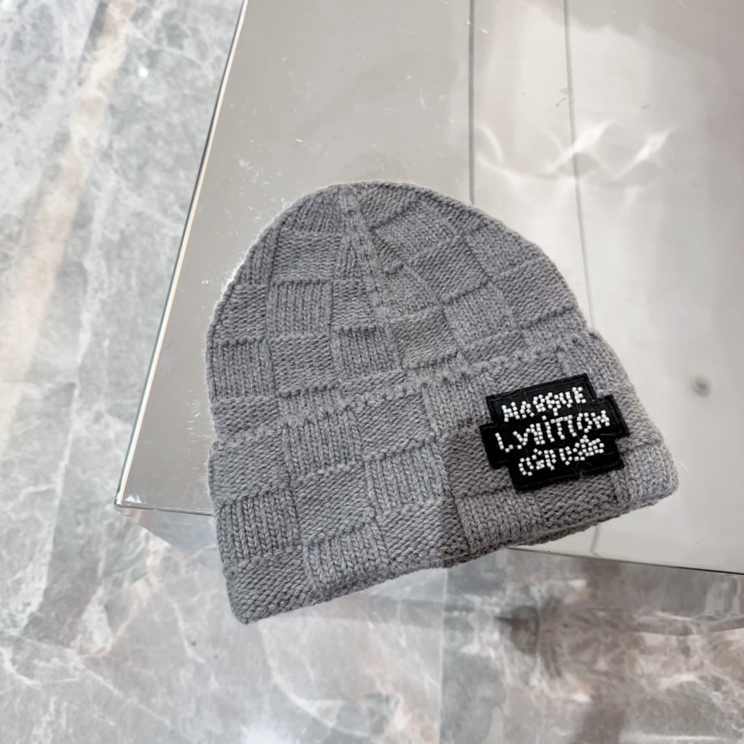 lvt Hat