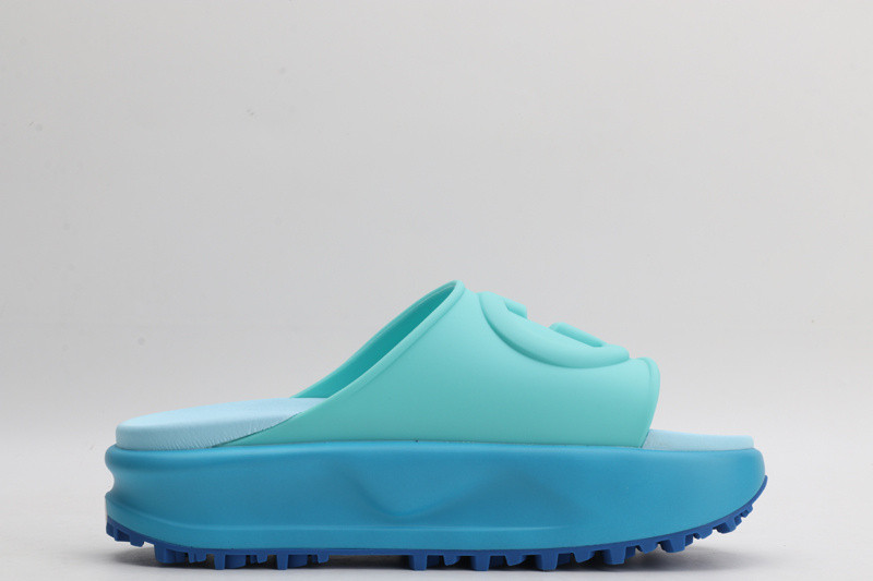 g*u*i sandals