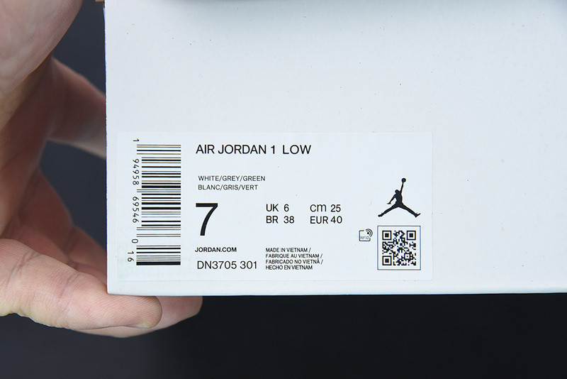 air jordan 1 low “new emerald” dn3705-301