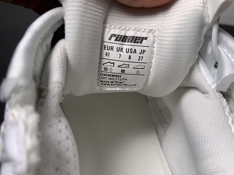 Ba*len*cia*ga runner sneaker