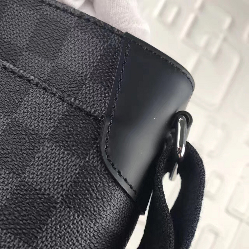 LVT PURSE