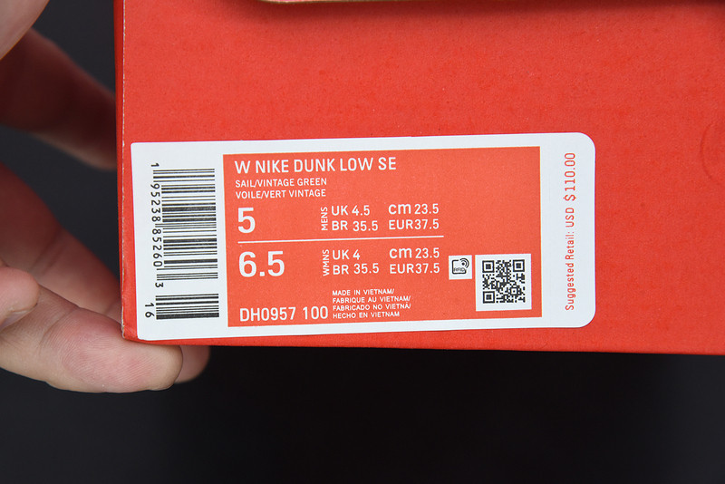 nike sb dunk low “retro"