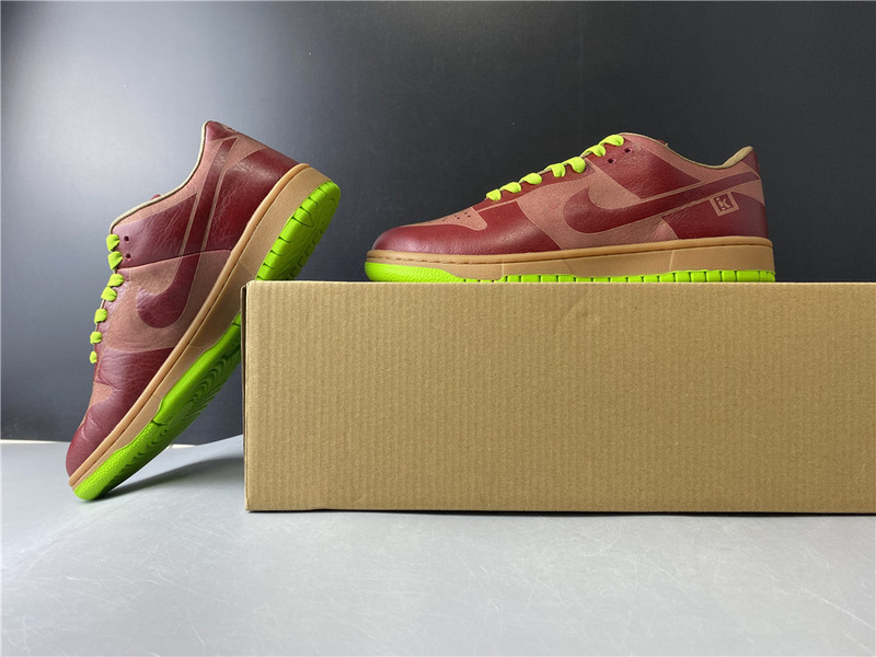dunk low 1 piece 311611-661
