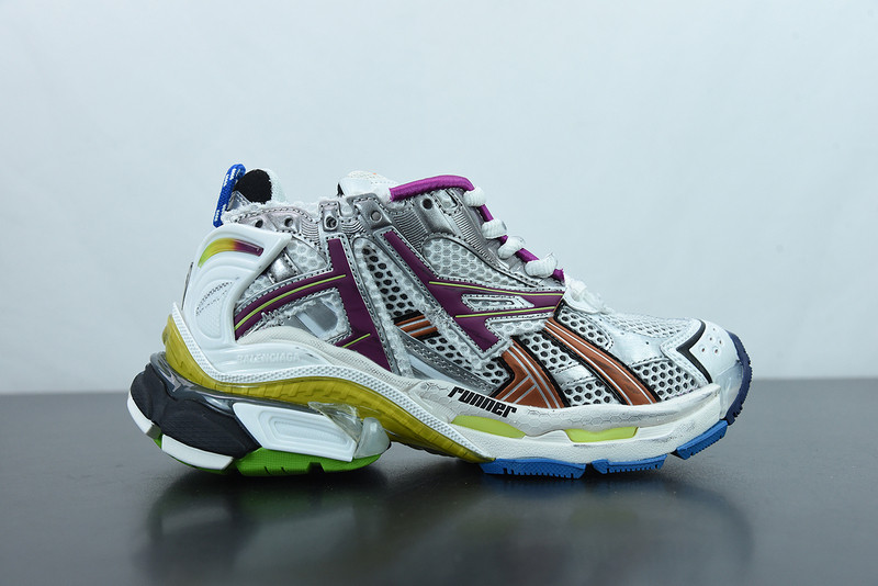 Ba*len*cia*ga runner sneaker