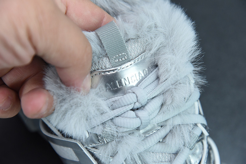 bc track sneaker
