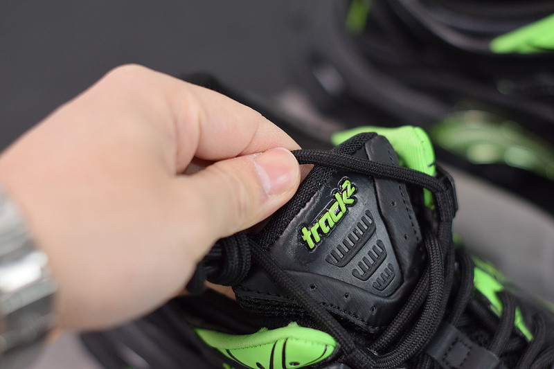 bc track sneaker