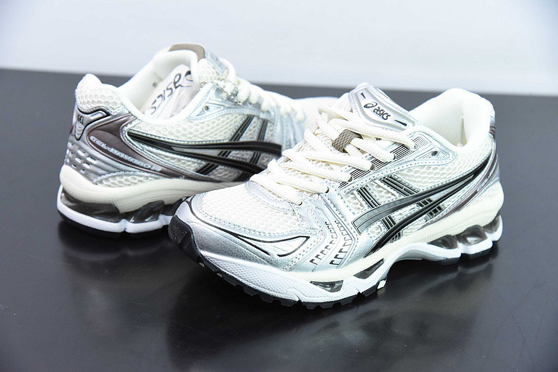 As*ic*s gel kayano 14 