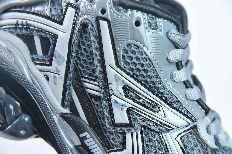 Ba*len*cia*ga runner sneaker
