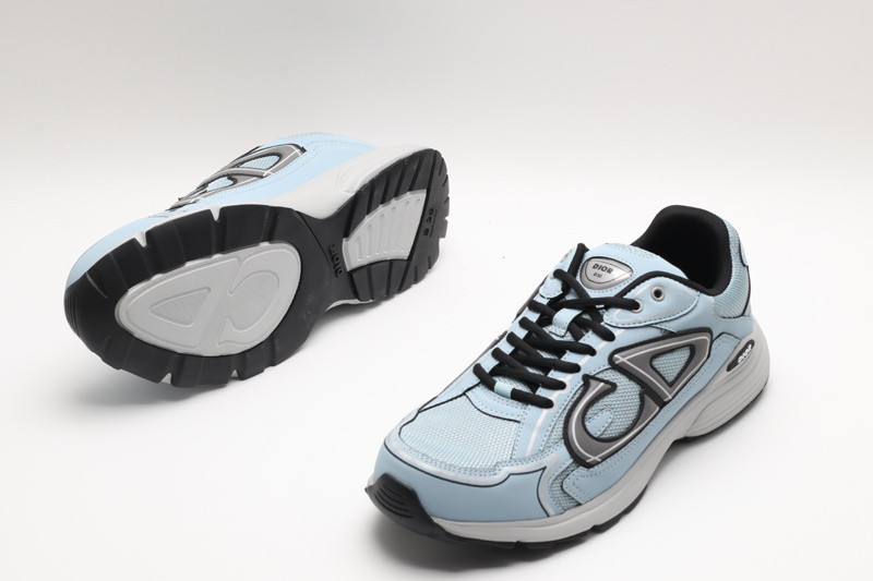 dio* sneaker