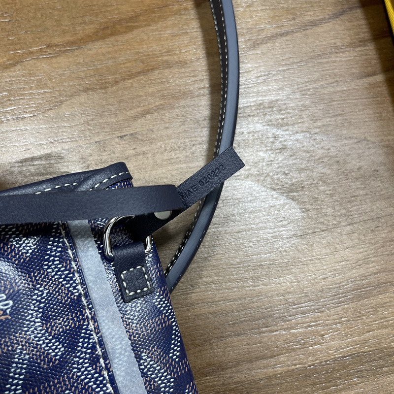 G09ard purse