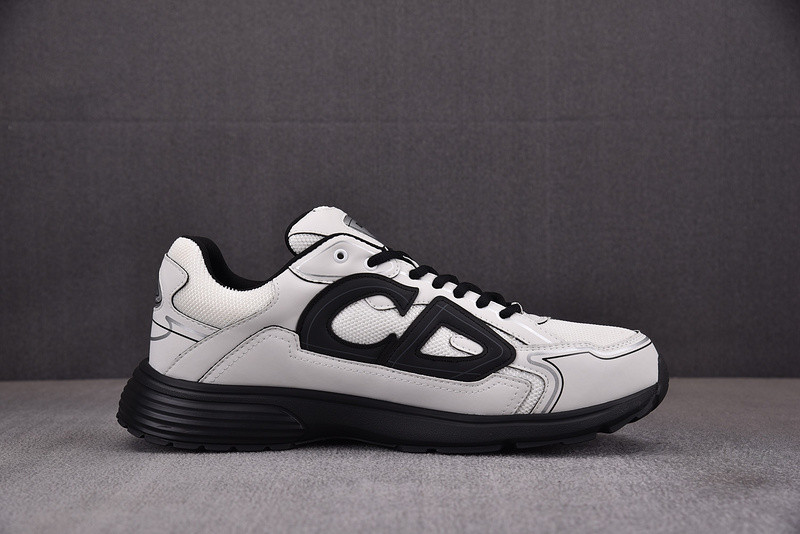 dio* sneaker