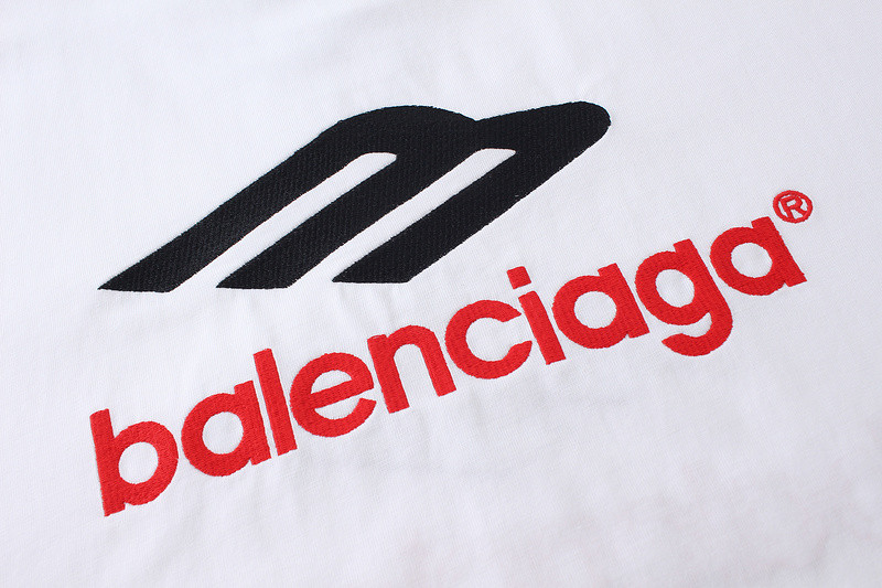 Ba*len*cia*ga clothes