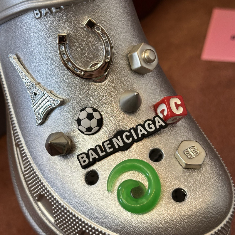 Ba1en*iaga slide